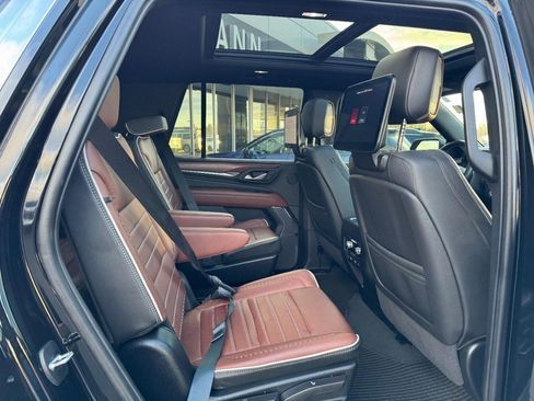 Used 2024 GMC Yukon Denali Ultimate image 13