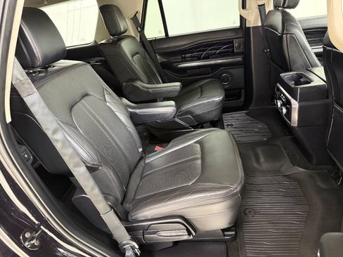 Used 2019 Ford Expedition Platinum RWD image 37