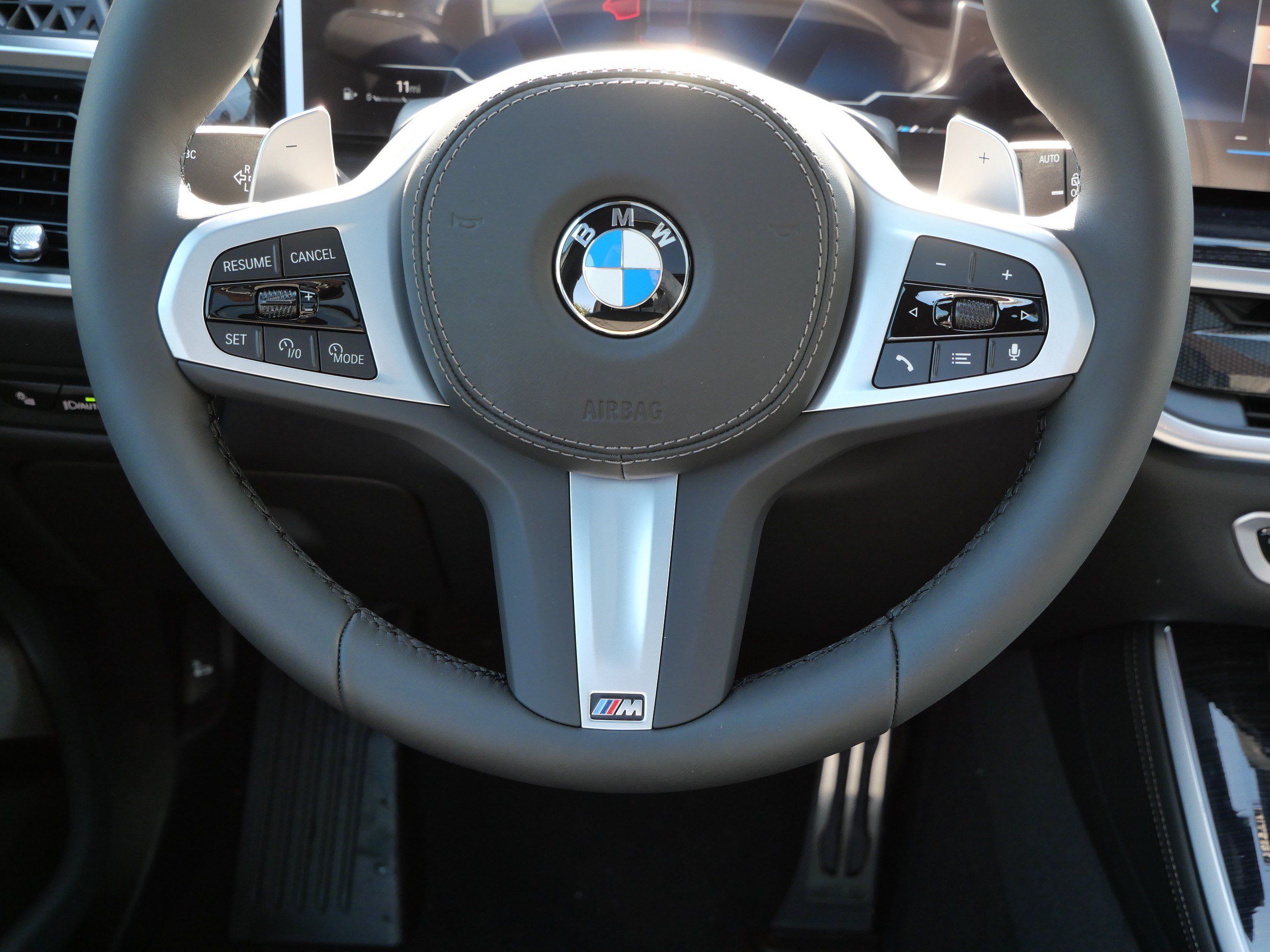 New 2026 BMW X5 xDrive40i w/ M Sport Package AWD/4WD image 9