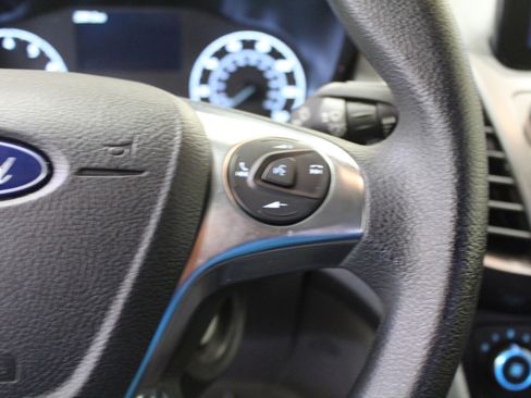 Used 2023 Ford Transit Connect XLT image 9