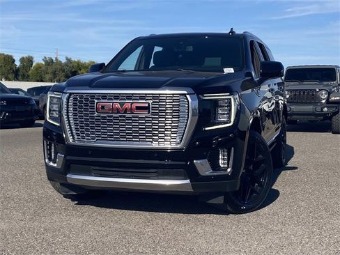 Used 2022 GMC Yukon Denali image 3