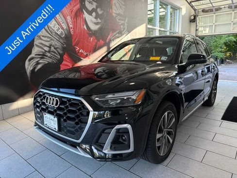 Used 2023 Audi Q5 2.0T Premium Plus w/ Premium Plus Package AWD/4WD image 1