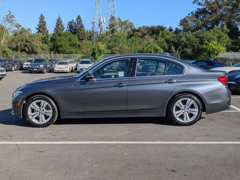 Used 2018 BMW 330i 330i w/ Convenience Package image 9