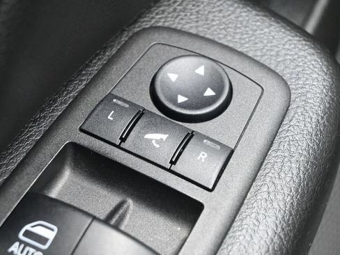 Used 2023 RAM 1500 Lone Star AWD/4WD image 13
