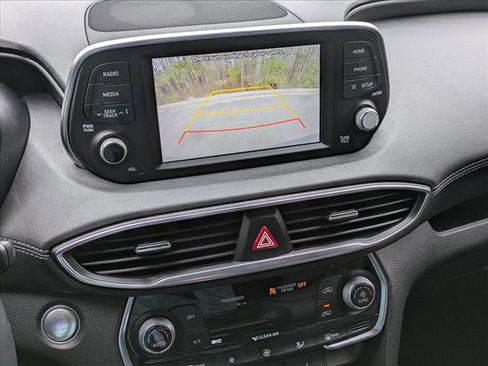 Used 2020 Hyundai Santa Fe SEL w/ Convenience + Premium Package image 12