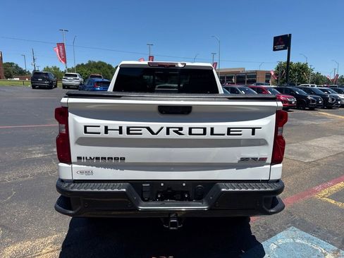Used 2023 Chevrolet Silverado 1500 ZR2 w/ Technology Package AWD/4WD image 6