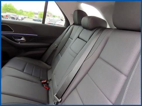 Used 2024 Mercedes-Benz GLE 350 4MATIC image 10