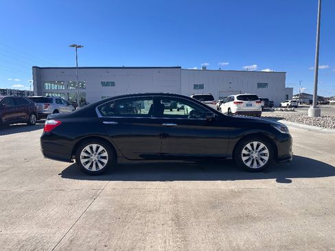 Used 2015 Honda Accord EX image 4