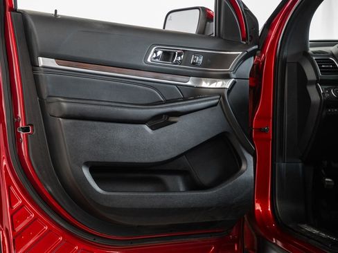 Used 2016 Ford Explorer Limited w/ Equipment Group 301A image 39