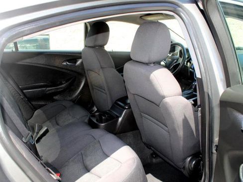 Used 2017 Chevrolet Volt LT image 15