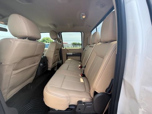 Used 2016 Ford F350 Lariat w/ Lariat Interior Package AWD/4WD image 18