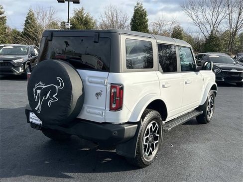 Used 2023 Ford Bronco Outer Banks image 4