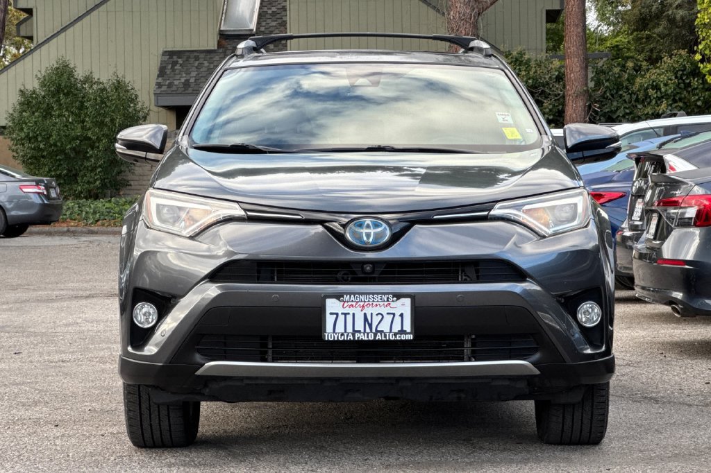 Used 2016 Toyota RAV4 Limited w/ Advanced Technology Package AWD/4WD image 8