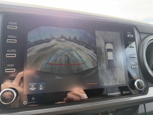 Certified 2022 Toyota Tacoma TRD Off-Road w/ TRD Premium Off Road Package image 18