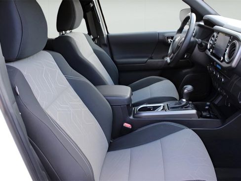 Certified 2023 Toyota Tacoma TRD Sport image 24