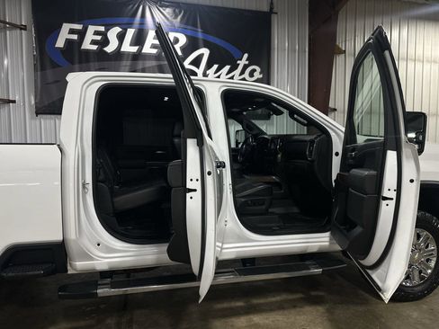 Used 2020 Chevrolet Silverado 2500 High Country w/ Z71 Off-Road Package image 43