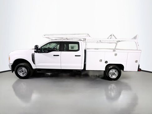 New 2026 Ford F350 XL w/ XL Chrome Package image 6