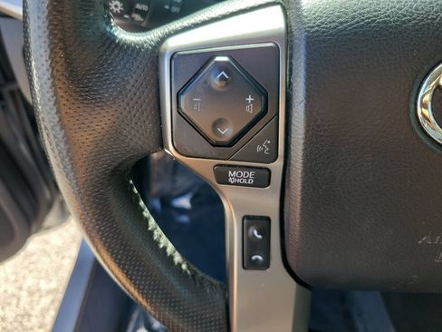 Used 2021 Toyota Tacoma SR5 RWD image 19
