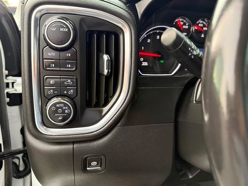 Used 2020 Chevrolet Silverado 2500 LT image 31