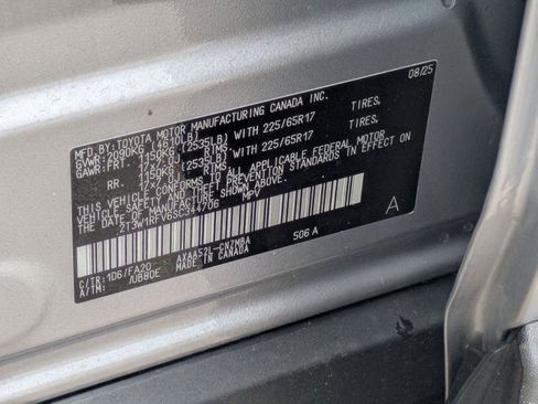 Used 2025 Toyota RAV4 XLE w/ Convenience Package FWD image 16