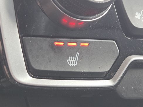 Used 2020 Honda CR-V Touring image 8
