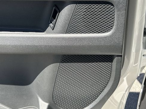 Used 2025 Volkswagen ID. Buzz Pro S RWD image 24