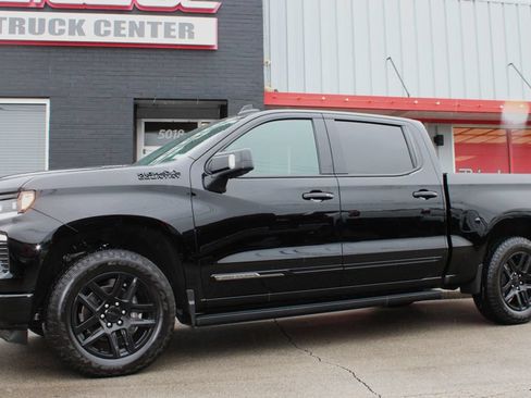 Used 2025 Chevrolet Silverado 1500 High Country w/ Midnight Edition AWD/4WD image 13
