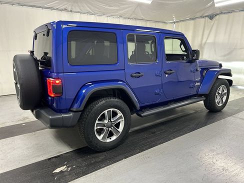 Used 2019 Jeep Wrangler Unlimited Sahara AWD/4WD image 2