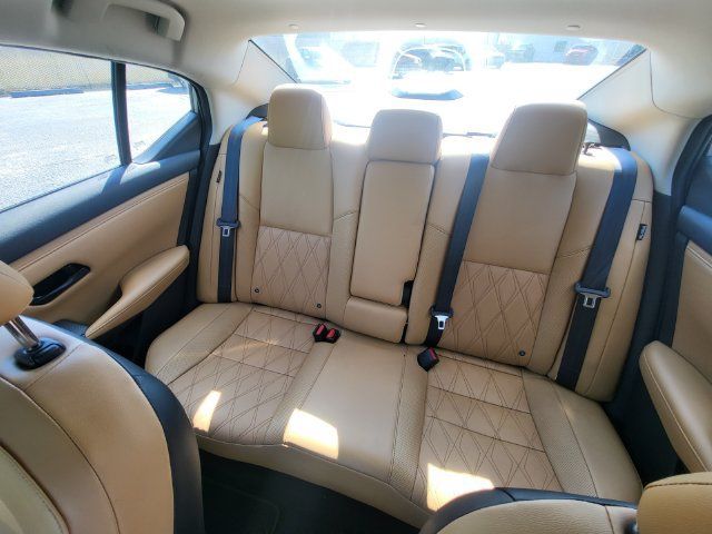Used 2024 Nissan Sentra SV w/ SV Premium Package FWD image 14