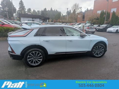 Used 2024 Cadillac Lyriq Sport image 3