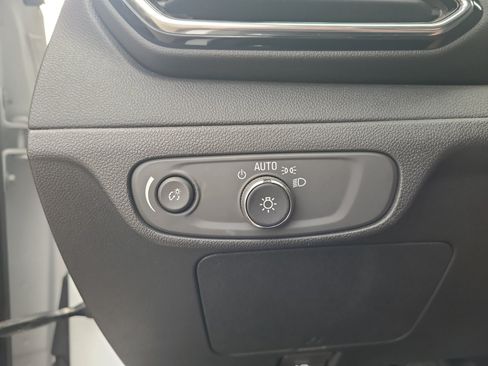 Used 2023 Chevrolet Bolt EUV LT w/ Convenience Package FWD image 23
