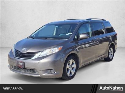 Used 2014 Toyota Sienna LE