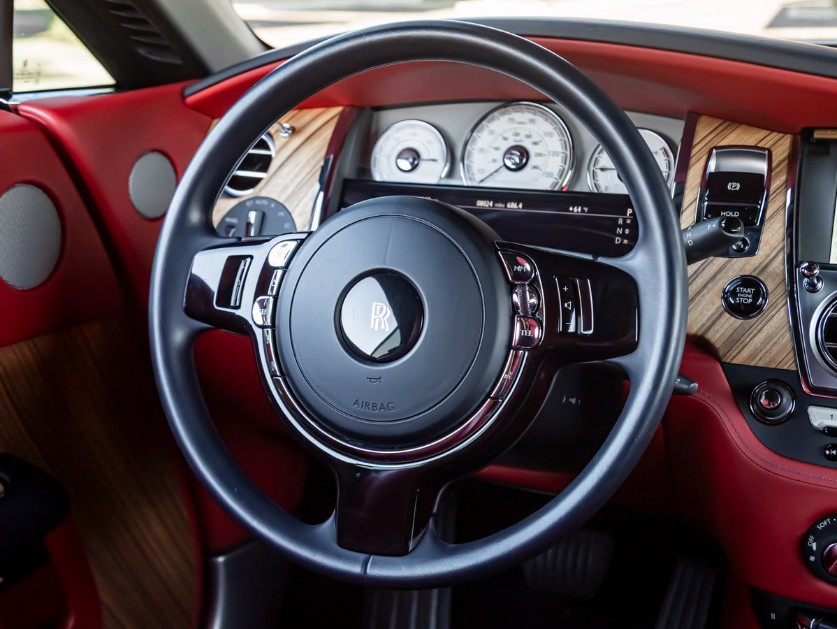 Certified 2016 Rolls-Royce Dawn RWD image 16