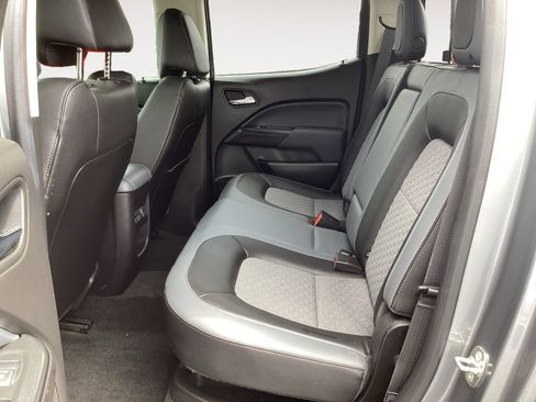 Used 2018 Chevrolet Colorado Z71 AWD/4WD image 28