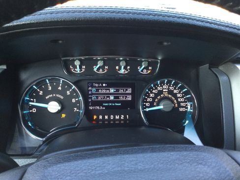 Used 2013 Ford F150 Lariat w/ Lariat Chrome Pkg image 14