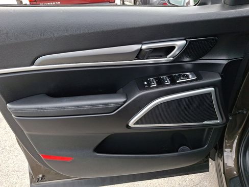 Used 2022 Kia Telluride S image 13