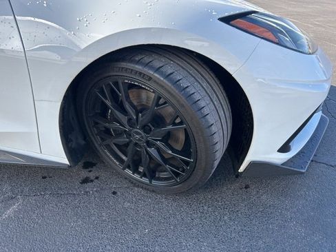 Used 2023 Chevrolet Corvette Stingray Premium Conv w/ Z51 Performance Package image 16