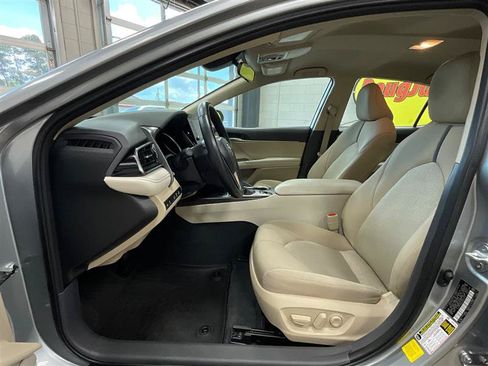 Used 2023 Toyota Camry LE w/ Cold Weather Package FWD image 11
