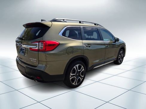Used 2023 Subaru Ascent Limited w/ Technology Package image 4