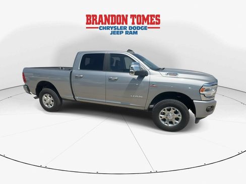 Used 2024 RAM 2500 Laramie w/ Safety Group AWD/4WD image 9