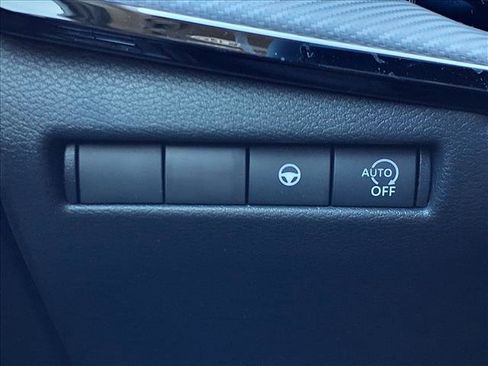 New 2026 Nissan Kicks SR w/ Cold Weather Package FWD image 22