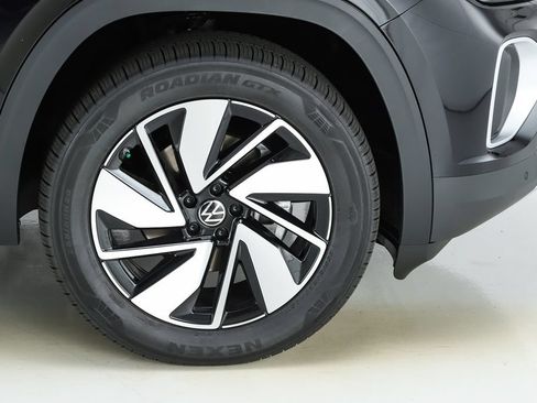 New 2026 Volkswagen Atlas SEL AWD/4WD image 14