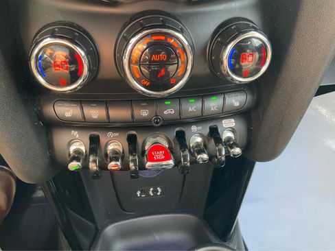 Used 2018 MINI Cooper S FWD image 10