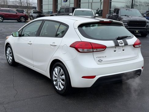 Used 2016 Kia Forte LX image 6