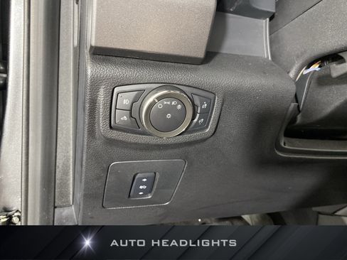 Used 2016 Ford F150 XLT w/ Equipment Group 302A Luxury AWD/4WD image 23