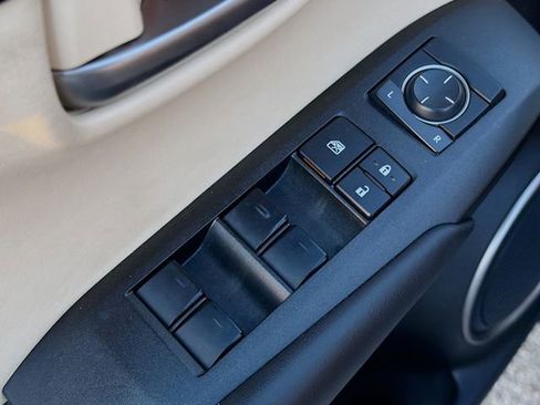 Used 2016 Lexus NX 200t 200t image 22