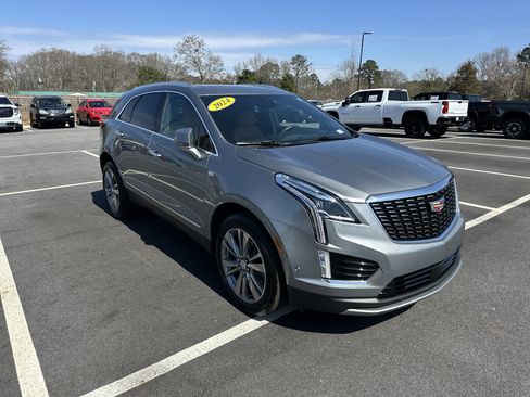 Used 2024 Cadillac XT5 Premium Luxury w/ Technology Package image 3