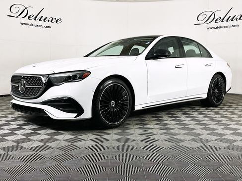Used 2024 Mercedes-Benz E 350 4MATIC Sedan w/ Airmatic Package image 3