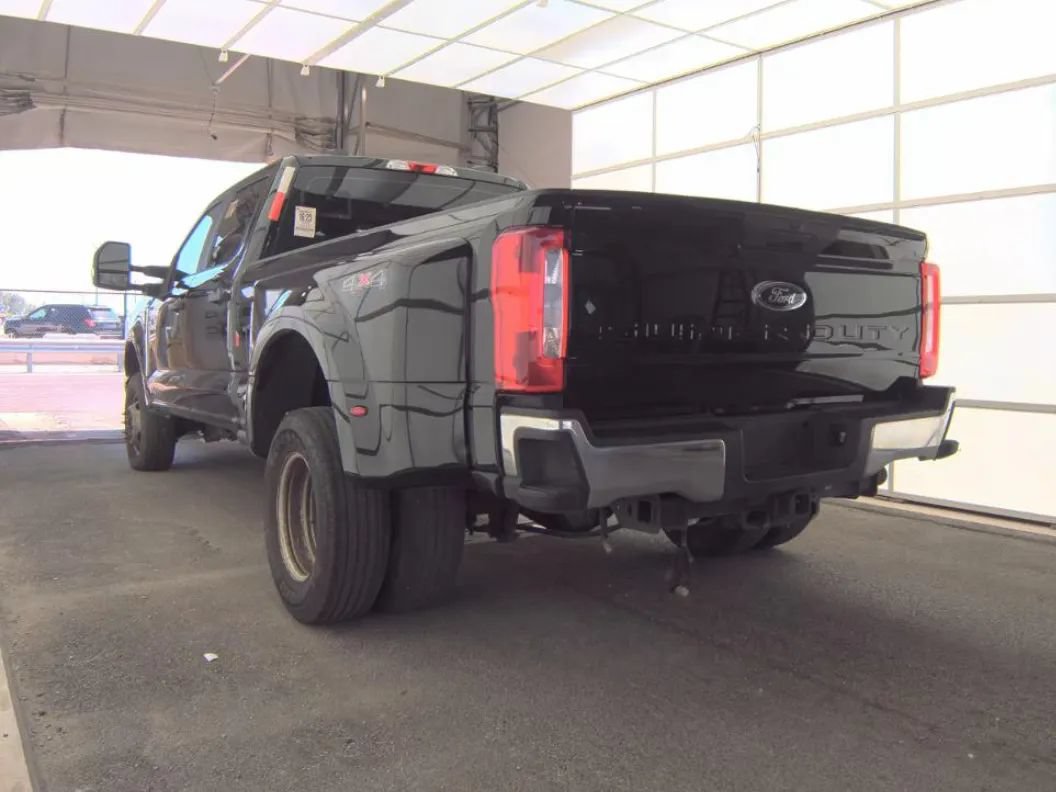 Used 2023 Ford F350 XL w/ XL Driver Assist Package AWD/4WD image 2