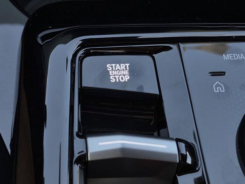 New 2026 BMW 530i w/ Premium Package image 36